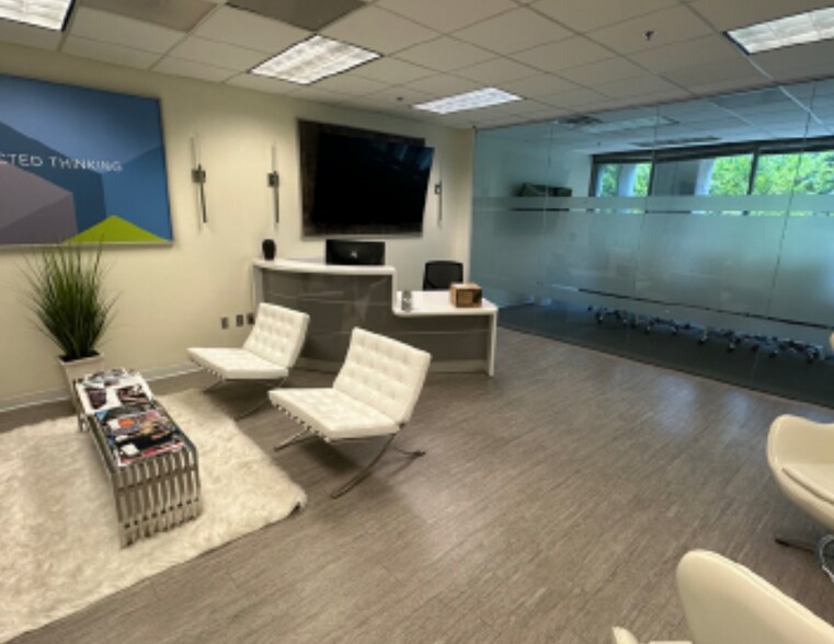 More Photos Of 5900 Windward Pky, Alpharetta Office For Lease