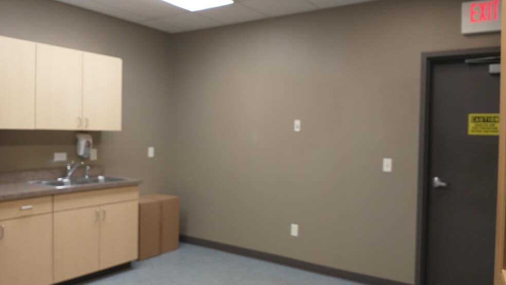 More Photos Of 171 S Lester Ave, Sidney Warehouse For Lease