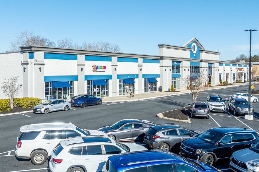 More Photos Of 601 N Polk St, Pineville Storefront Retail Office For Lease