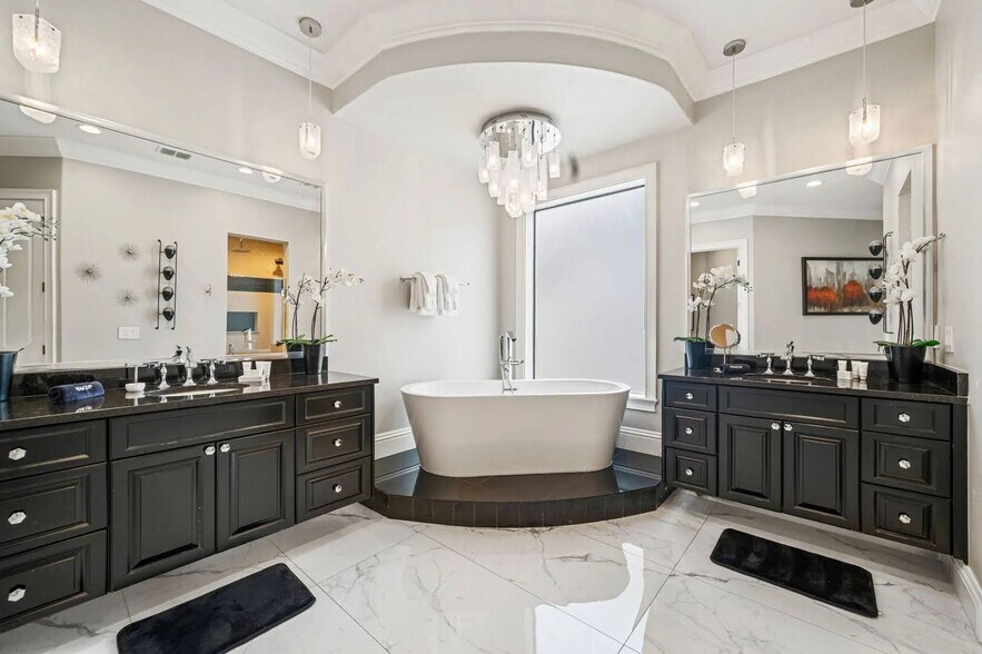 More Photos Of 521 Muirfield Loop, Reunion Specialty For Sale