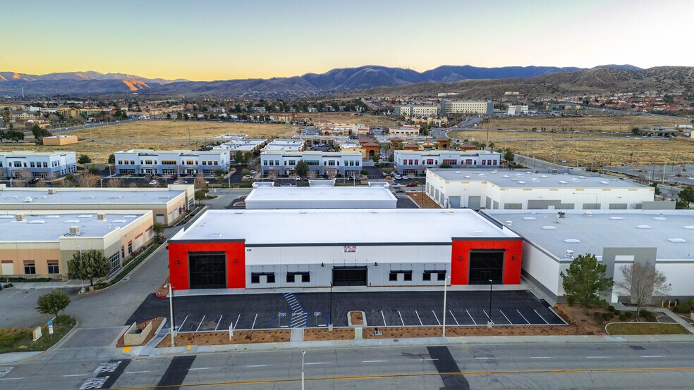 More Photos Of 632 Auto Center Dr, Palmdale Warehouse For Sale