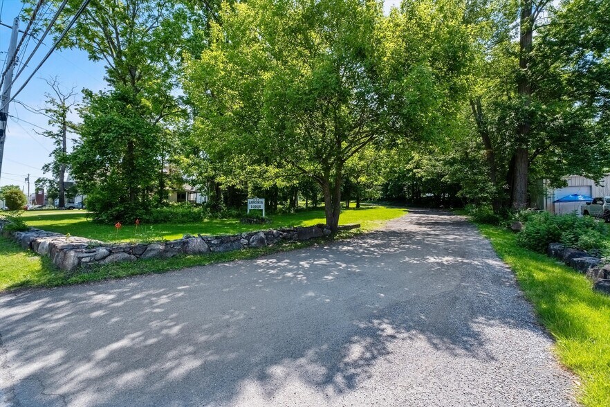 More Photos Of 1860 E Main St, Mohegan Lake Land For Sale