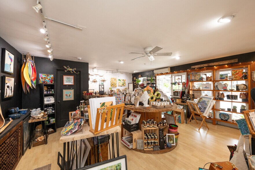 More Photos Of 830 Fleming St, Key West General Retail For Lease