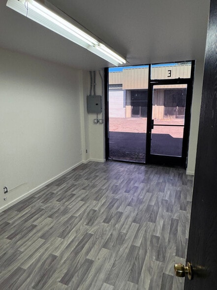 More Photos Of 2967 Coors Ct, Santa Rosa Warehouse For Lease