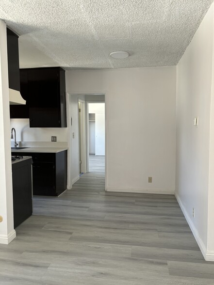 More Photos Of 5213 Meridian St, Los Angeles Apartments For Sale