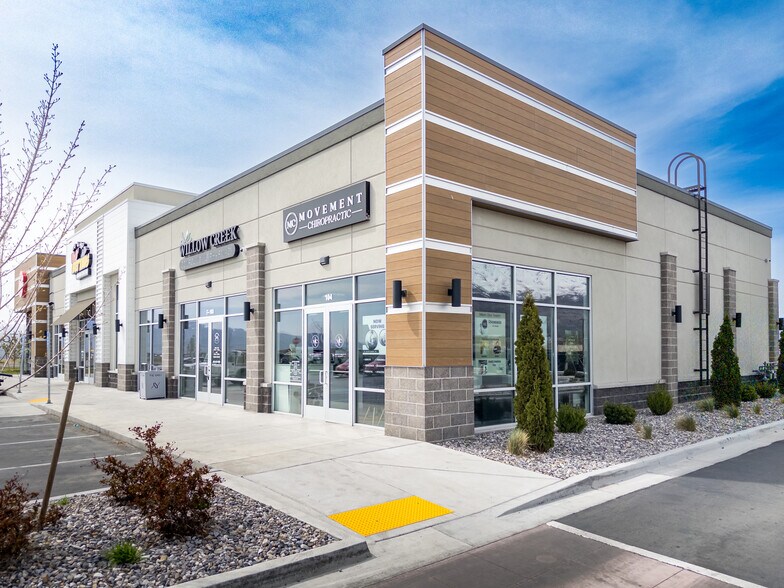 More Photos Of 600 N Mill Rd, Vineyard Unknown For Lease