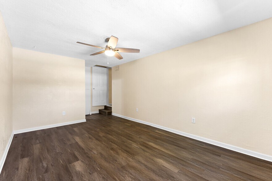More Photos Of 1311-1315 N 19th Ave, Hollywood Multifamily For Sale