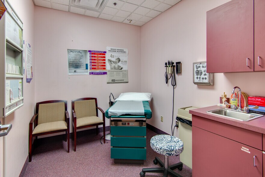 More Photos Of 3390 N State Rd, Davison Medical For Sale