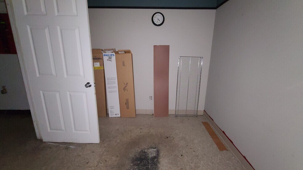More Photos Of 74 N Main St, Jewett City Storefront Retail Residential For Lease