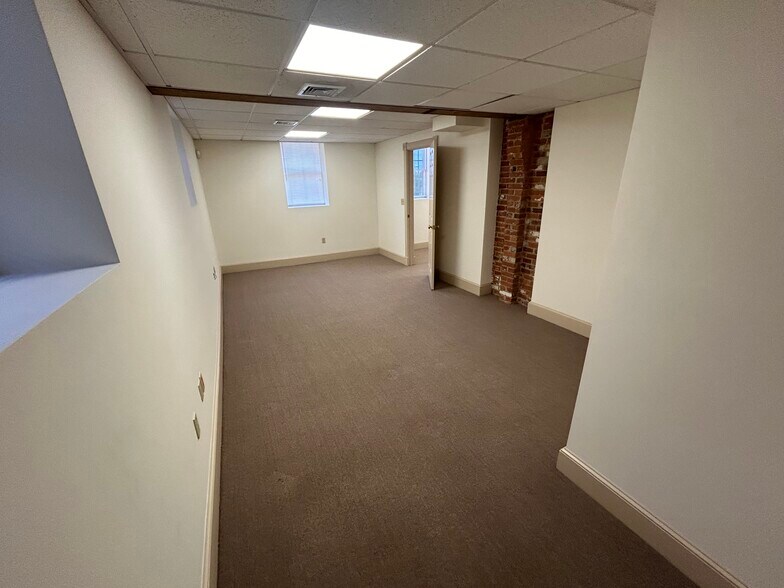 More Photos Of 404 County St, New Bedford Office For Sale