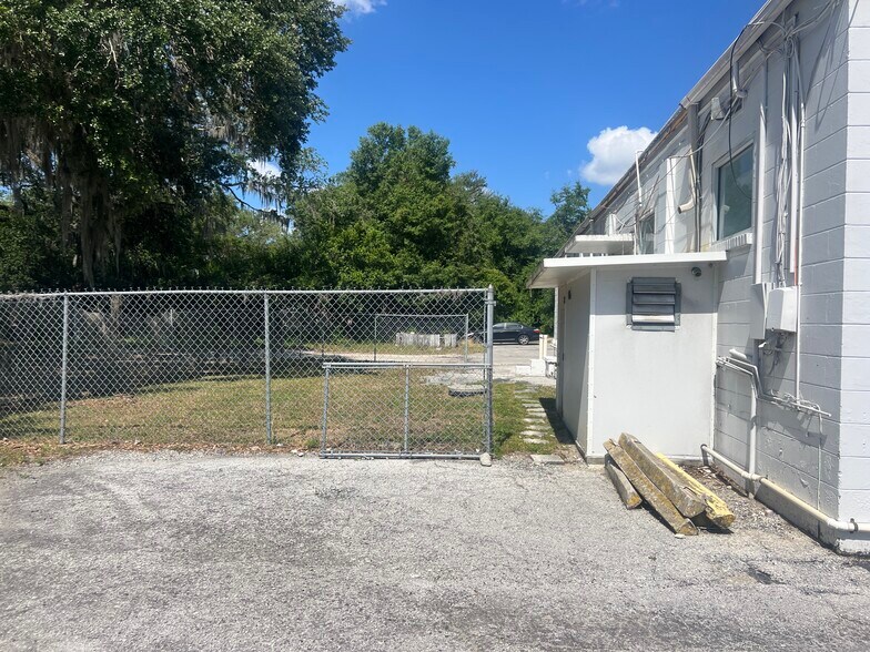 More Photos Of 107 W Robertson St, Brandon Medical For Sale