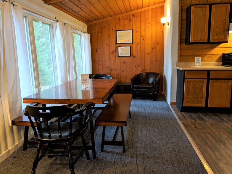More Photos Of 3932 Point of View Ln, Phelps Hotel For Sale