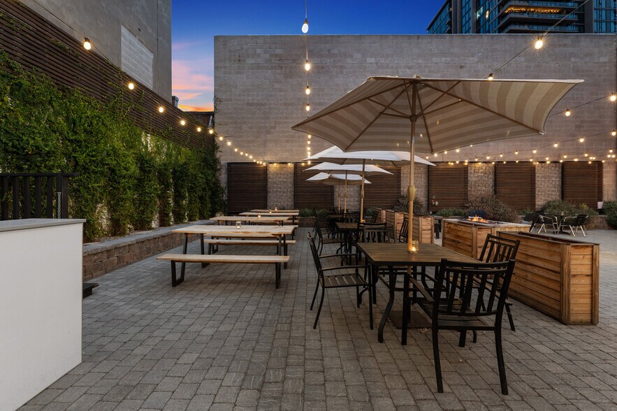 More Photos Of 701-721 8th Ave, San Diego Apartments For Lease