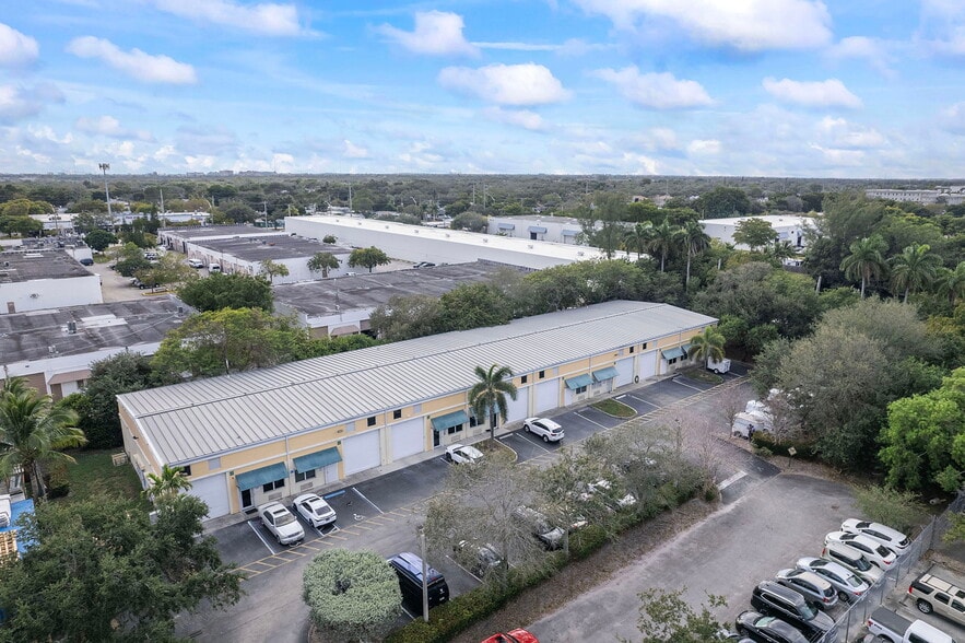 Primary Photo Of 2110-2180 Anntom Dr, Fort Lauderdale Warehouse For Lease