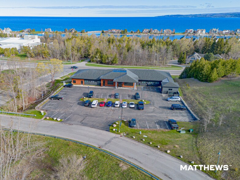 More Photos Of 4170 Cedar Bluff Dr, Petoskey Office For Sale