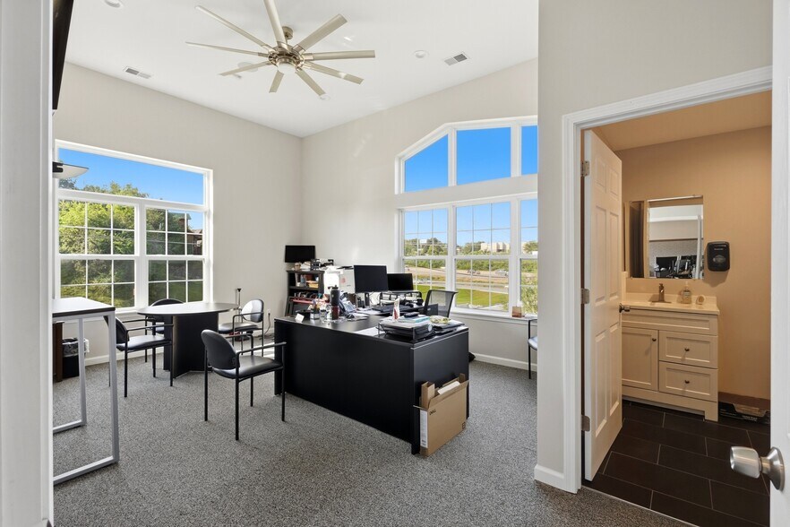 More Photos Of 3601 Commerce Dr, Arnold Office For Sale