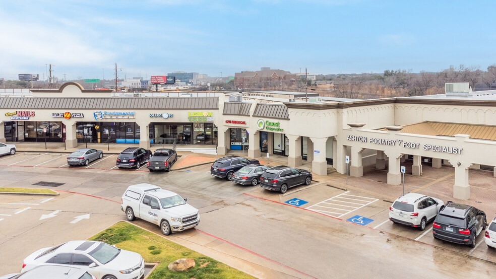 More Photos Of 11613-11617 N Central Expy, Dallas Unknown For Lease