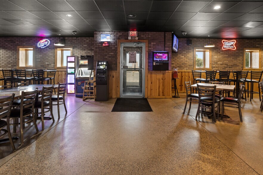 More Photos Of 205 1st St SW, Glyndon Restaurant For Sale