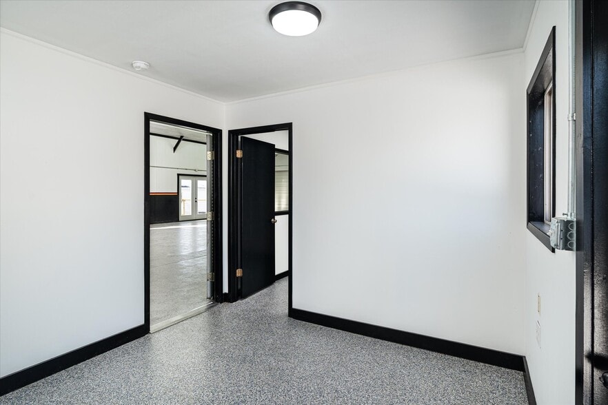More Photos Of 110 FS Dr, Viroqua Auto Dealership For Sale