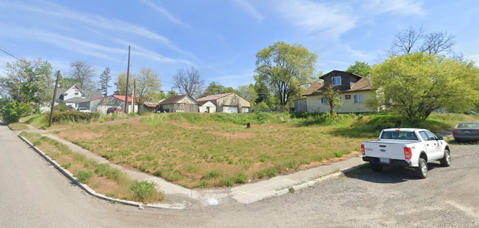 More Photos Of 1403 2nd ave, Spokane Land For Sale