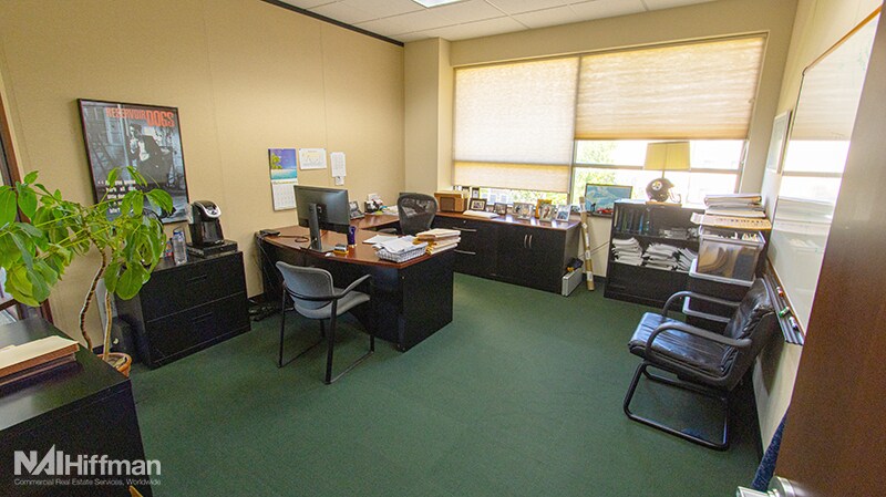 More Photos Of 2500 Lehigh Ave, Glenview Flex For Lease