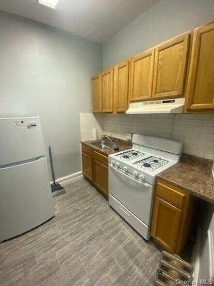 More Photos Of 11213 Jamaica Ave, Richmond Hill Multifamily For Sale