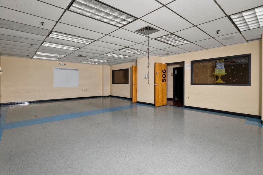 More Photos Of 273 Asylum St, Hartford Office For Sale