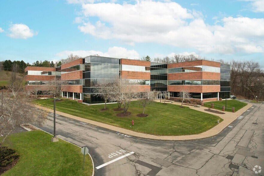 Primary Photo Of 290 Woodcliff Dr, Fairport Office For Lease