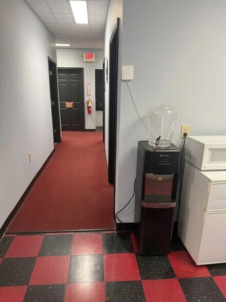 More Photos Of 1424 Veterans Dr, Conyers Flex For Lease