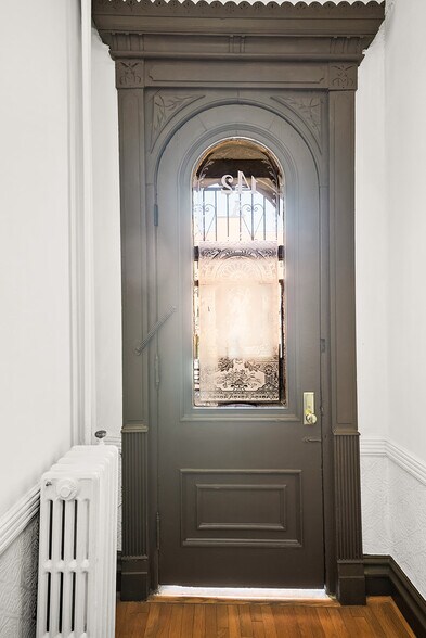 More Photos Of 142A Putnam Ave, Brooklyn Apartments For Sale