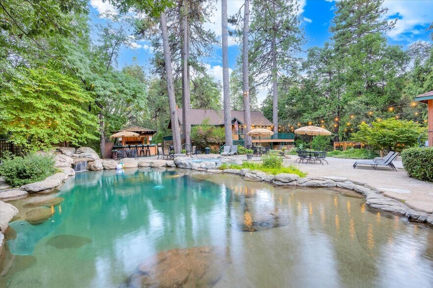 More Photos Of 22732 Middle Camp rd, Sonora Hotel For Sale