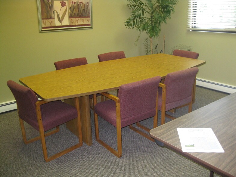 More Photos Of 8 Old Indian Trl, Middlefield Office For Lease