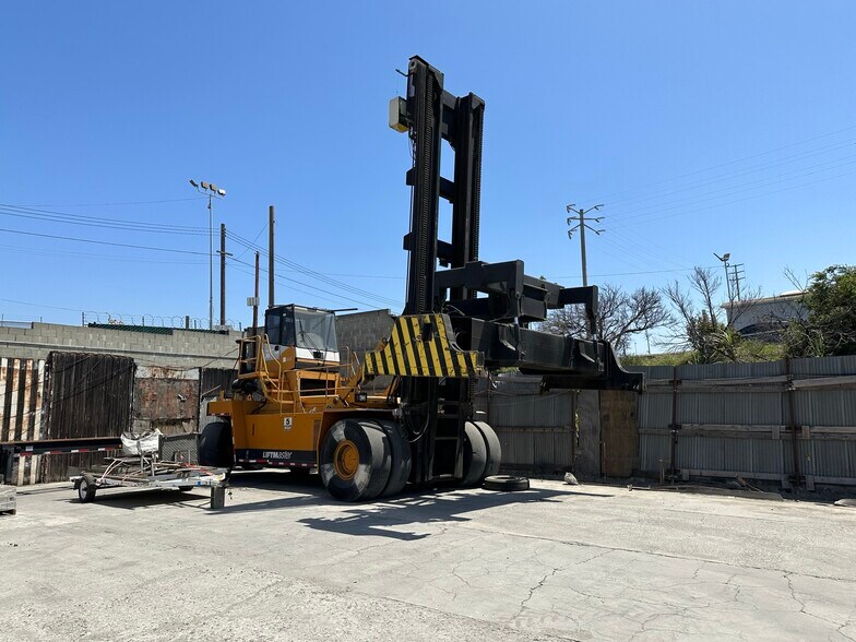 More Photos Of 1320 E Lomita Blvd, Wilmington Land For Lease