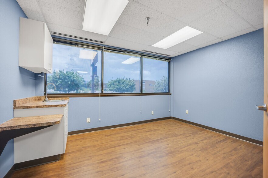 More Photos Of 1605 N Union Blvd, Colorado Springs Medical For Sale