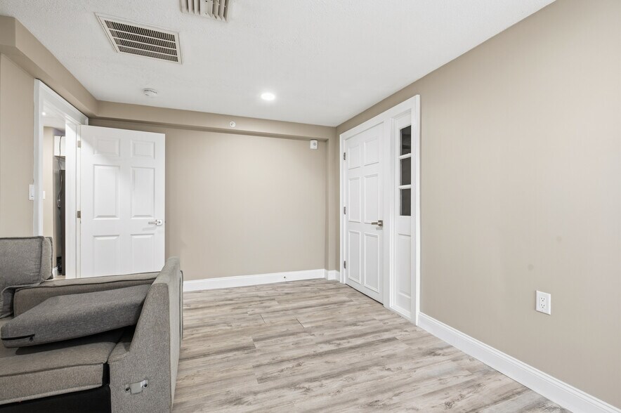 More Photos Of 47 Chelmsford St, Chelmsford Storefront Retail Residential For Sale