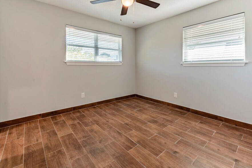 More Photos Of 1616 Monroe Ave, Memphis Apartments For Sale