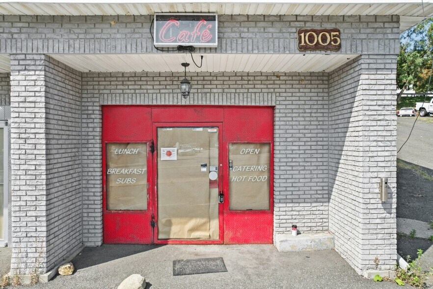 More Photos Of 1005 Route 9W, Fort Montgomery Auto Repair For Sale