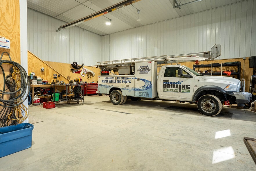 More Photos Of N5550 County Road Z, Onalaska Flex For Sale