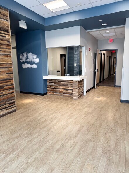 More Photos Of 2521 Walden Ave, Cheektowaga Storefront Retail Office For Lease