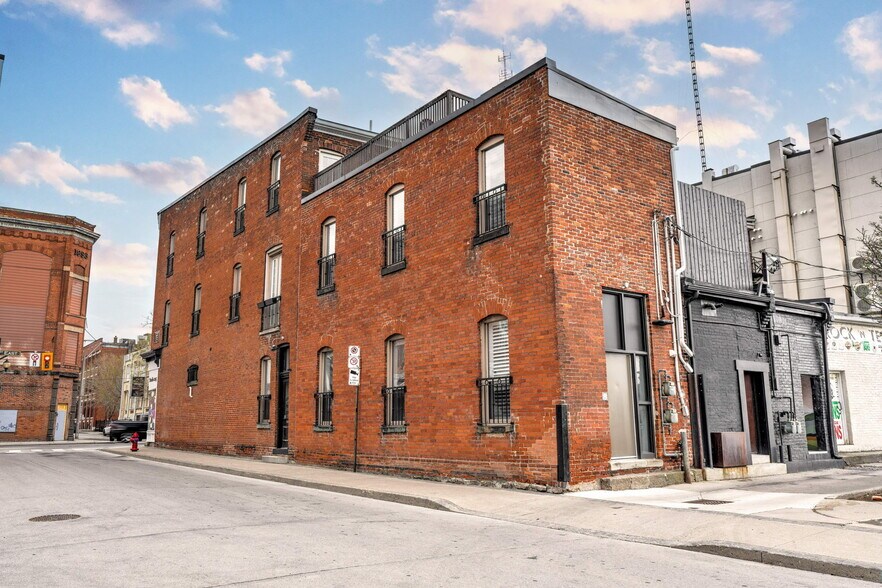 More Photos Of 205 King St E, Hamilton Storefront Retail Residential For Sale