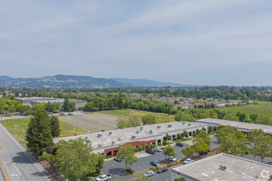 More Photos Of 2160-2180 Northpoint Pky, Santa Rosa Flex For Lease