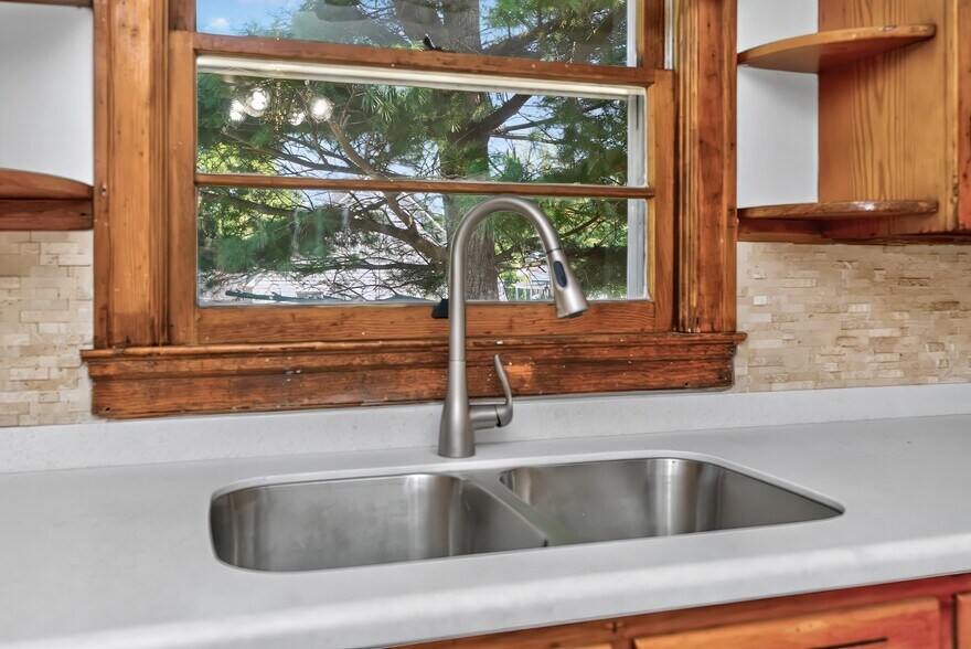 More Photos Of 43 Highway 433, Mackville Flex For Sale