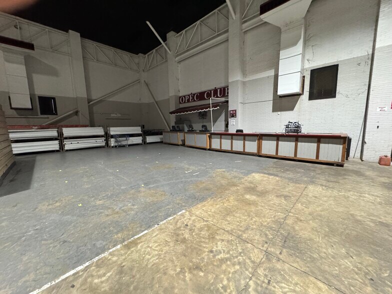 More Photos Of 10408 State Highway 64 E, Tyler Theater Concert Hall For Sale