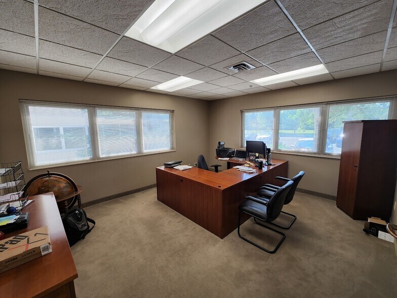 More Photos Of 1345 Corporate Center Curve Dr, Eagan Office For Lease