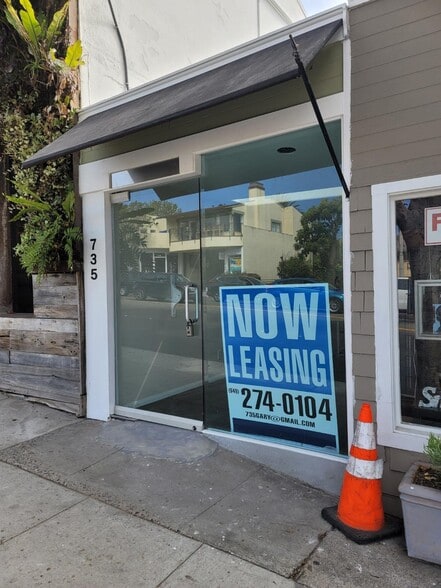 More Photos Of 711-735 S Coast Hwy, Laguna Beach Storefront For Lease