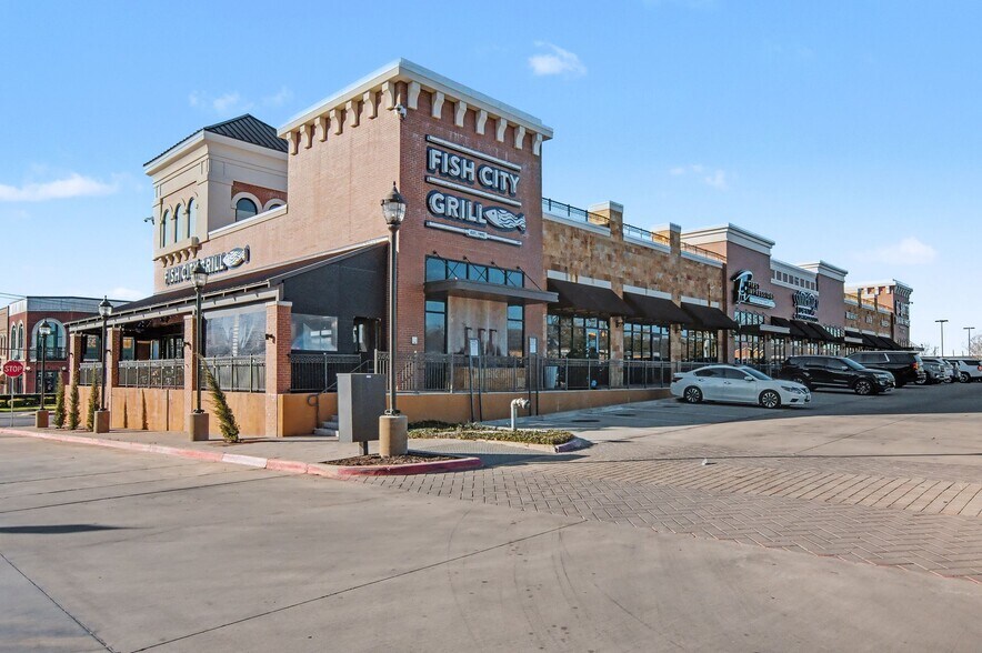 More Photos Of 295-307 E Renfro St, Burleson Office For Lease