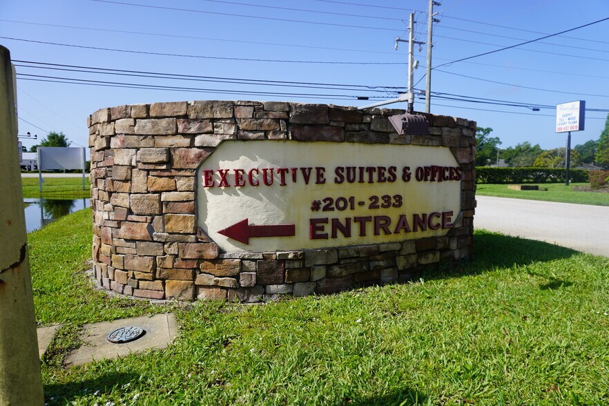 More Photos Of 4750 Moody Blvd E, Bunnell Office For Sale