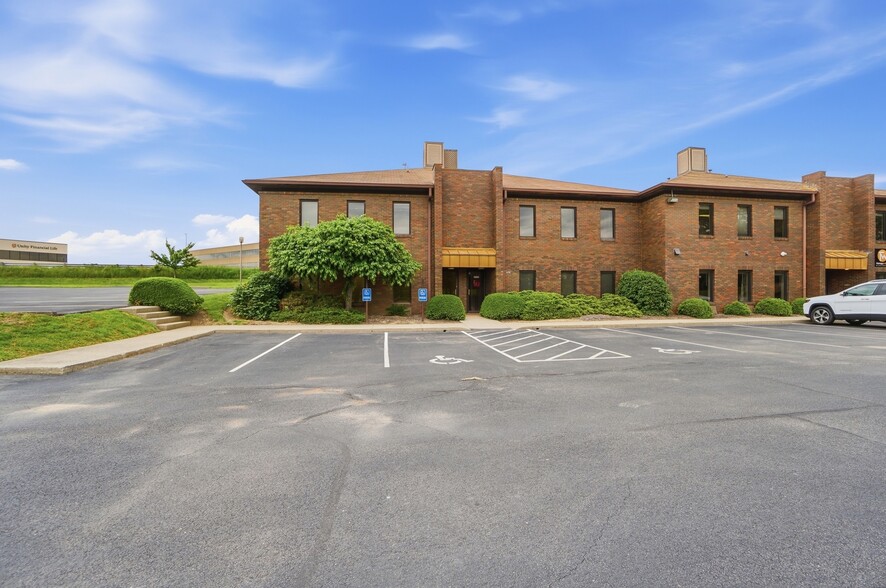 More Photos Of 4753-4759 Cornell Rd, Blue Ash Medical For Sale