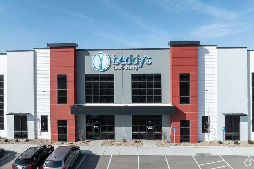 More Photos Of 11400 S Mountain View Cor, South Jordan Distribution For Lease