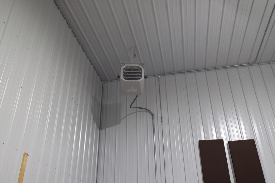 More Photos Of 1705 E Brundage Ln, Sheridan Warehouse For Sale